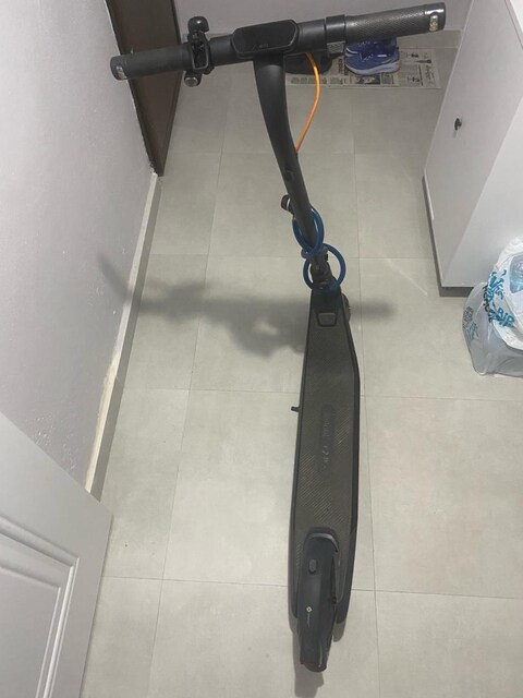 SATILIK ELEKTRİKLİ ŞARJLI SCOOTER