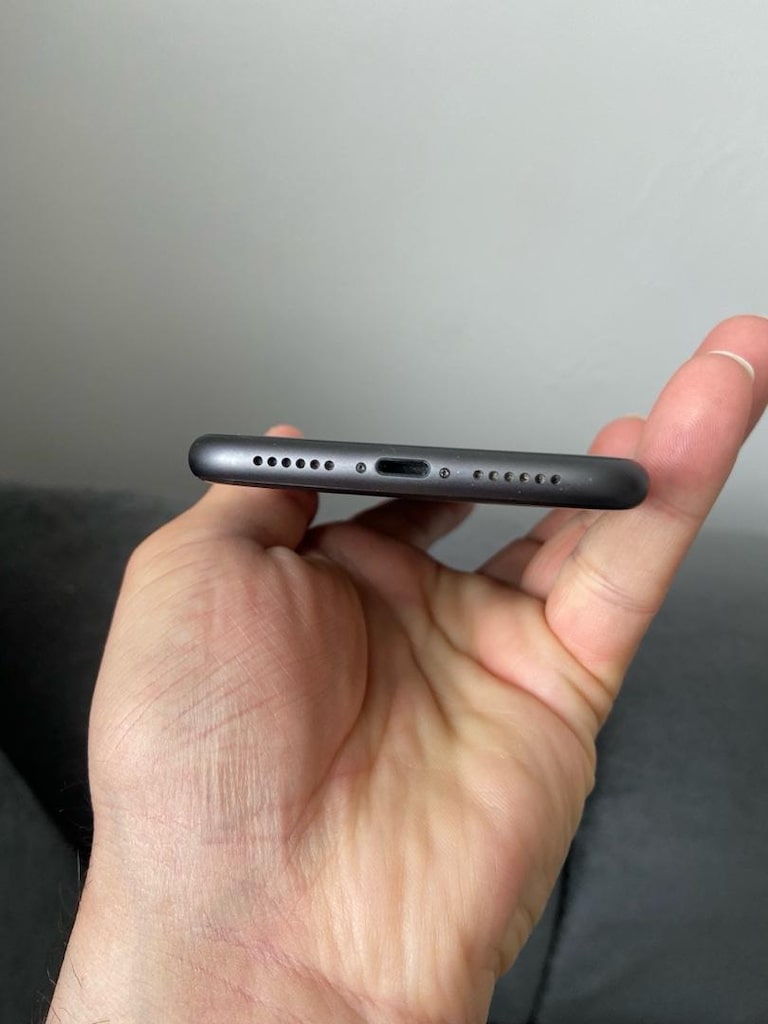 iPhone 11 64 GB Pil% 83 Türkiye Cihazı Hatasız - 3