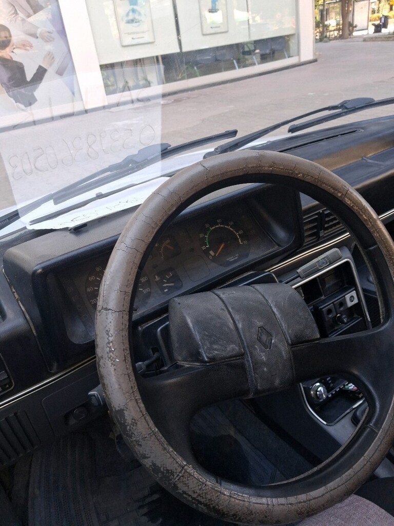 1993 model Renault 9 Spring - 5