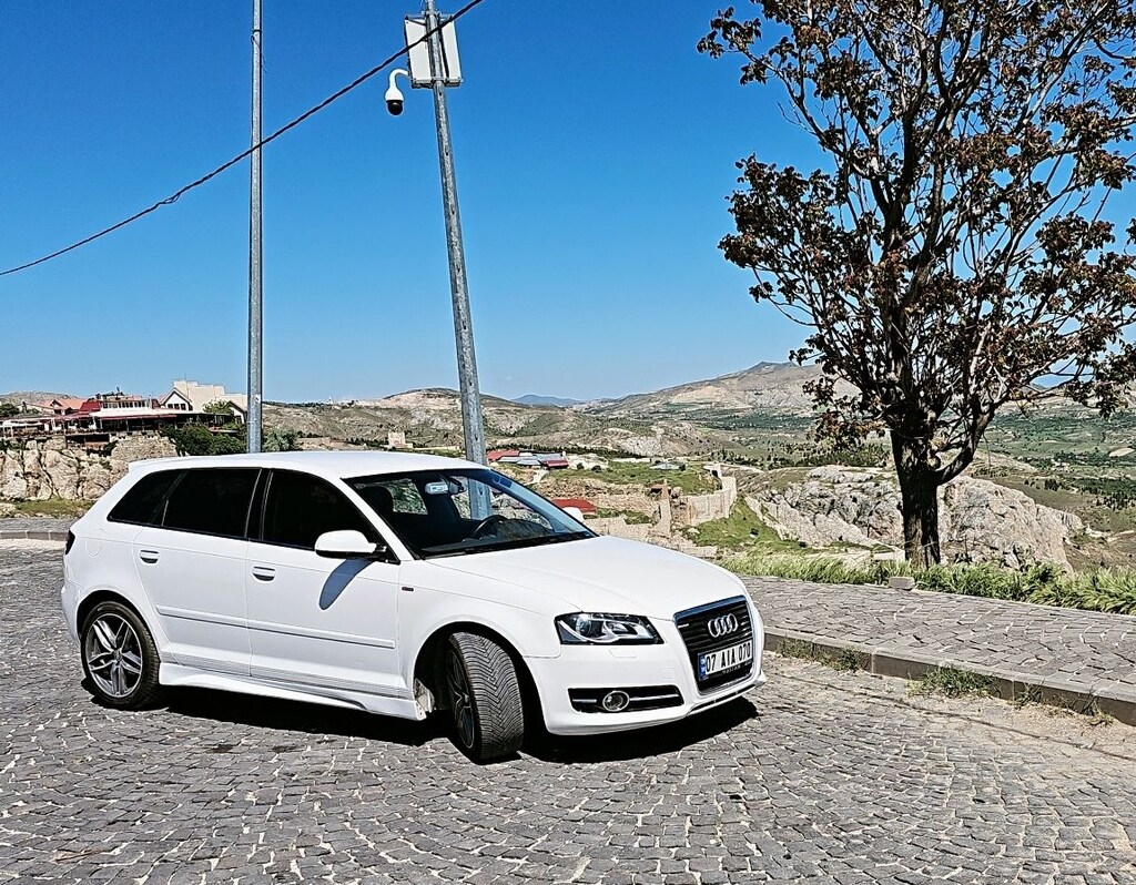2012 AUDİ A3 SAHİBİNDEN TEMİZ VE DİRİ BİR ARAÇTIR RESİMLERDEKİ GİBİDİR - 12