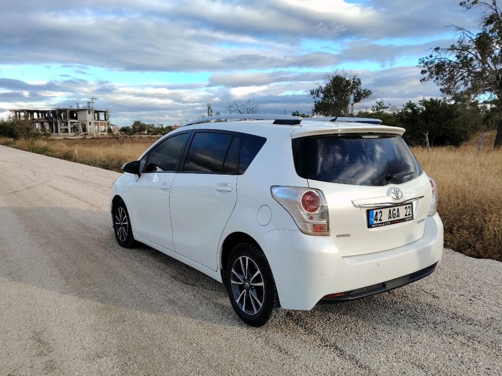 Sahibinden Toyota Verso 1.6 D-4D - 4