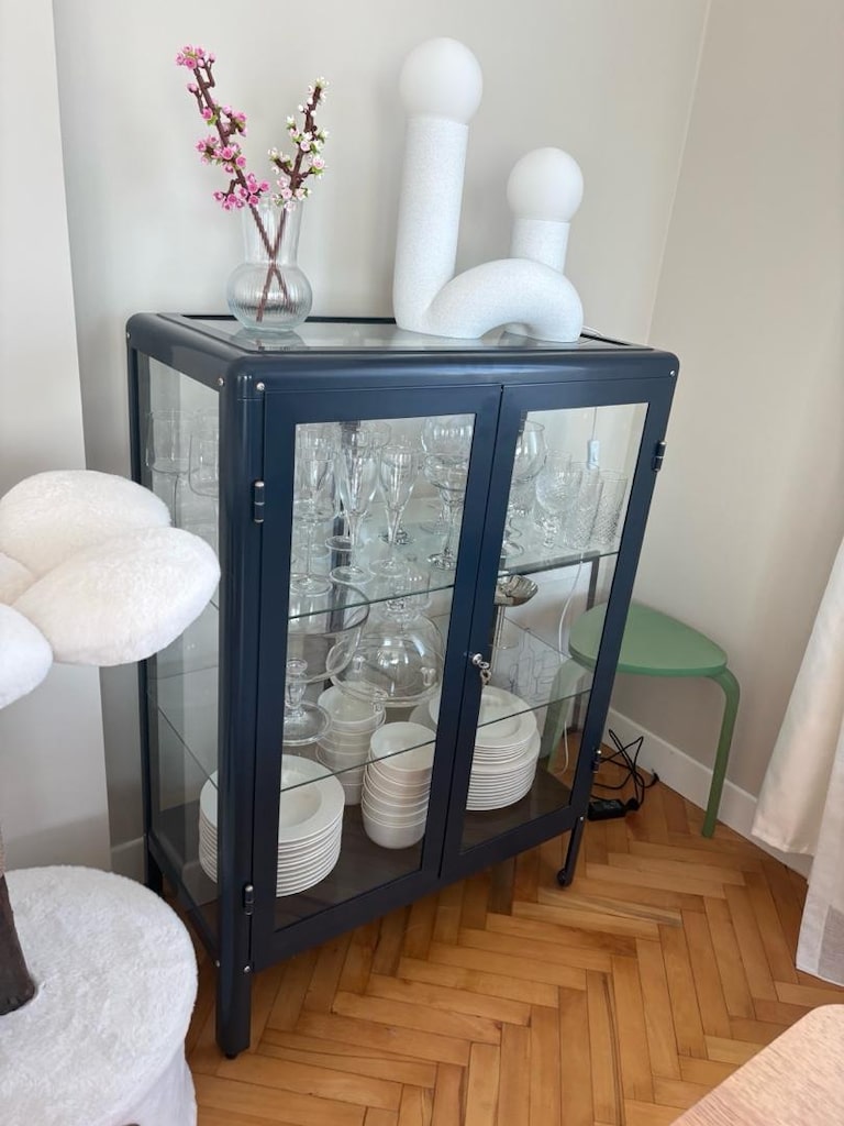 ikea vitrin - 2