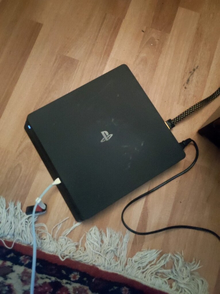 Ps4 slim 2TB 9.00 cfw li kırık versiyon oyun yüklü 2 kol. - 5