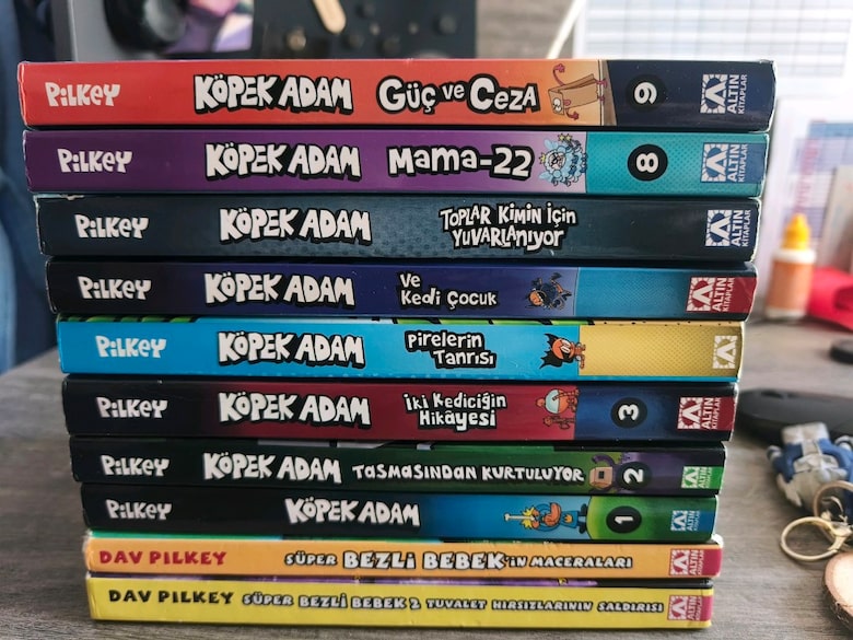 köpek adam çizgi roman okuma kitapları katan düşükdon