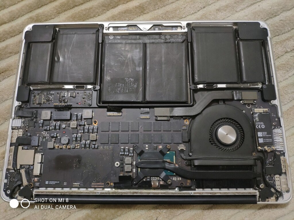 Apple laptop yedek parcalik - 2