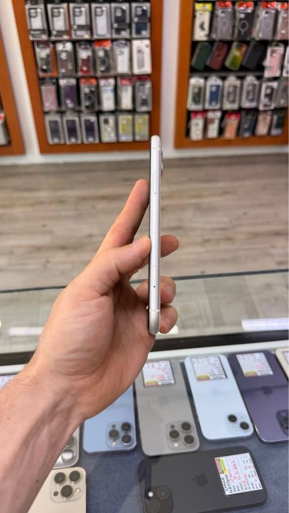 iPhone 11 White 128GB - 2