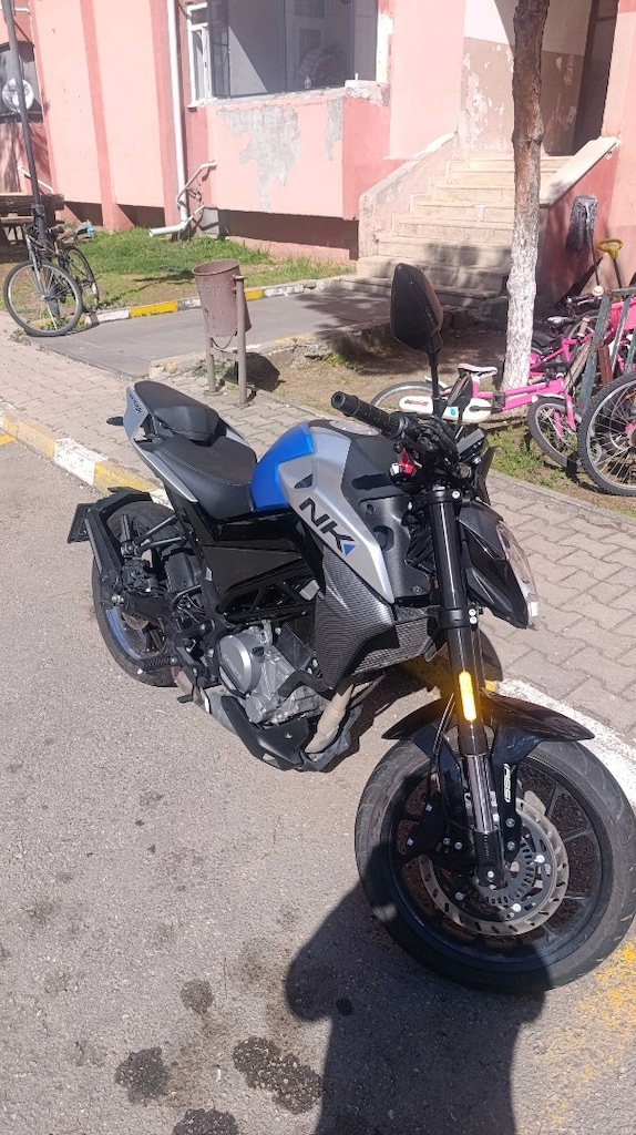 CF MOTO 250 NK - 7