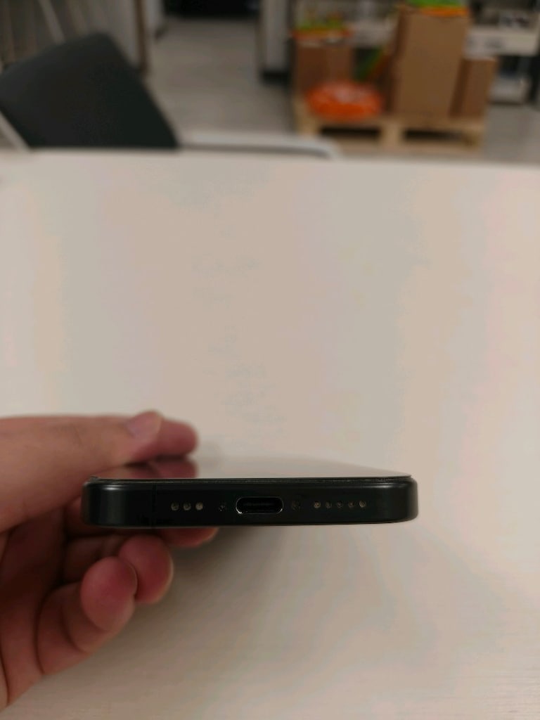 15 Pro 256 GB - 3