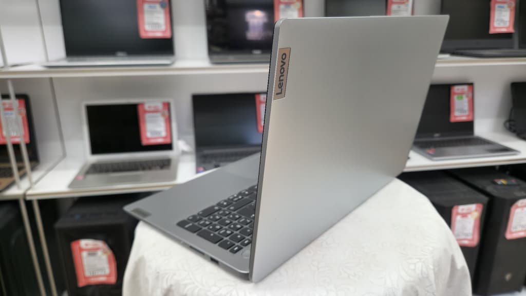 ABT BİLİŞİM – Lenovo IdeaPad 1Ryzen 5 5500U 8 GB 512 GB M.2 15.6" - 8