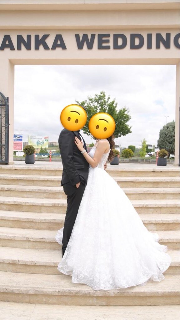 Lekesiz, Temizlenmiş Fransız Dantelli Gelinlik (Askılı / Straplez) - 2