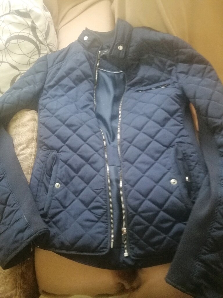 zara mont small. 5 yaş.