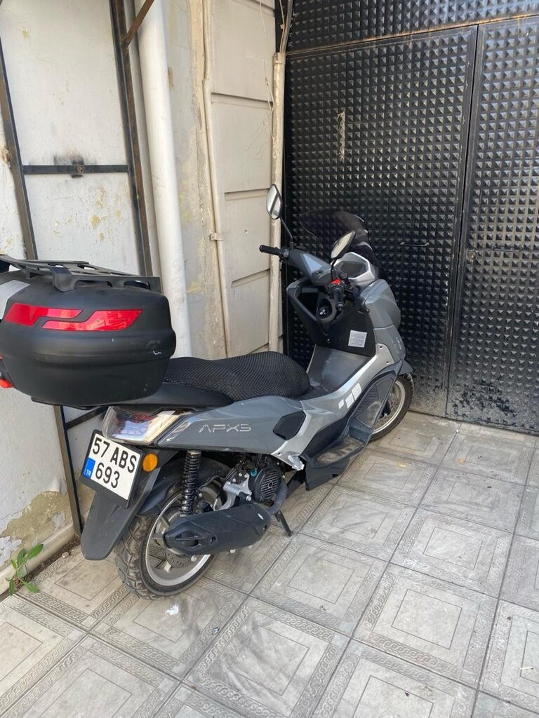 SATILIK SORUNSUZ 2023 model , (150 cc ) - 2