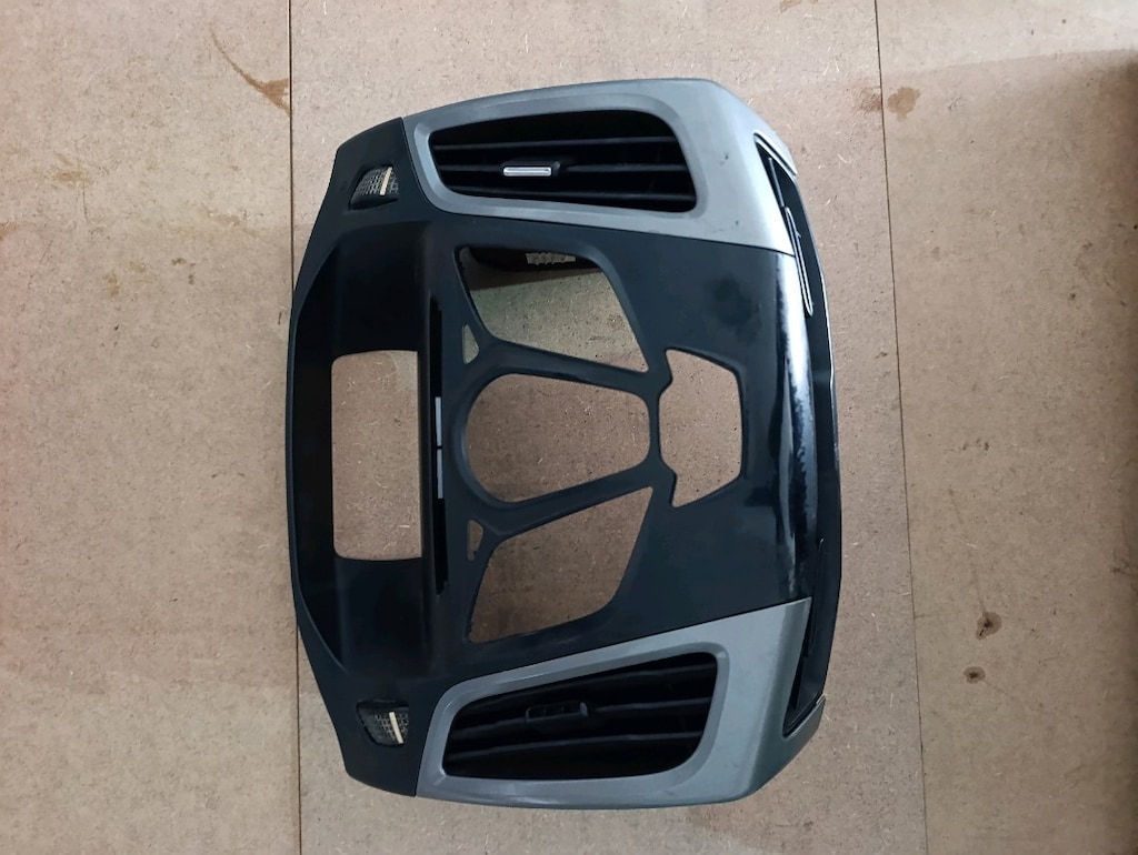 FORD FOKUS 3 RADYO-CD ÇALAR KONTROL PANEL ÇERÇEVESİ - 3