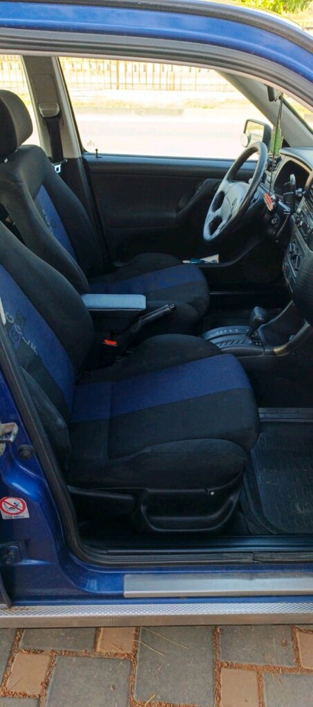 Temiz, ful bakımlı otomatik golf - 7