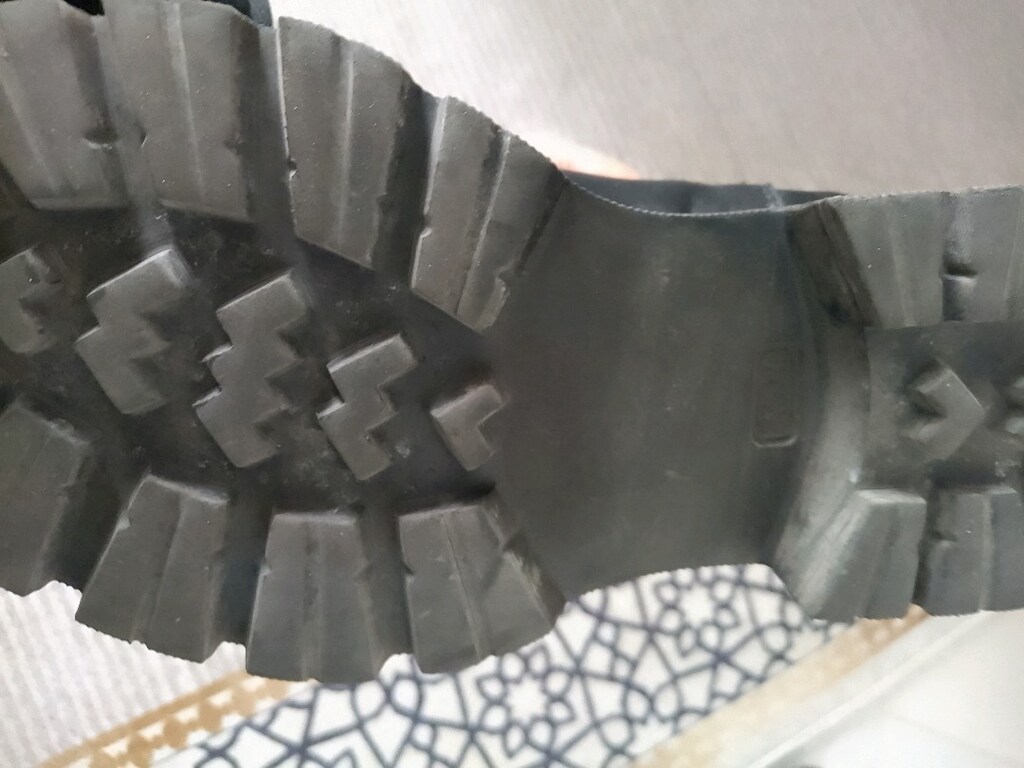 tam deri erkek bot temiz yeni gibi bundan 3 adet var park markalı botl - 2
