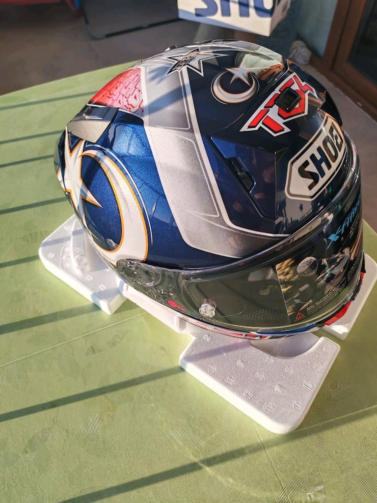 Shoei X-Spirit pro Toprak Razgatlıoğlu ve Shoei X-Spirit pro Wayne Gar - 3