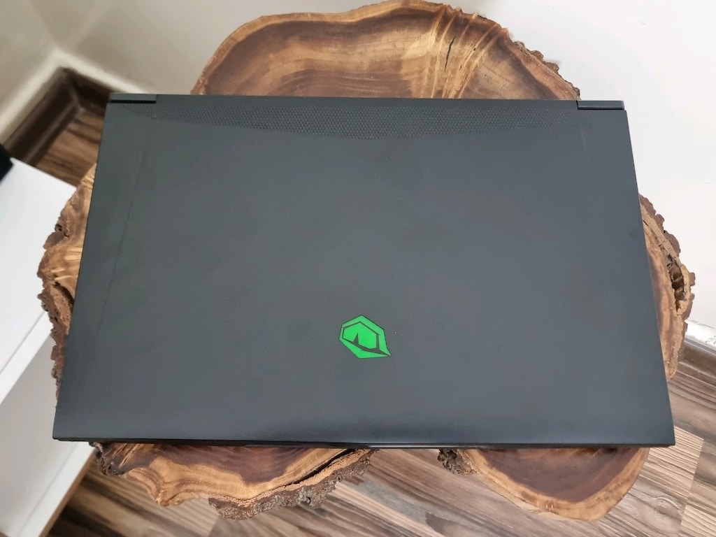 Monster Tulpar 17.3 inch Büyük Ekran i7-11800H RTX 3060 - 9