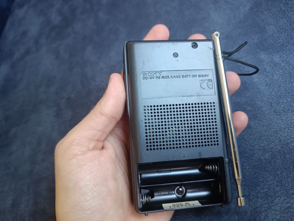 Sony Taşınabilir Cep Tipi Analog FM/AM Radyo (ICF-S10) - 5
