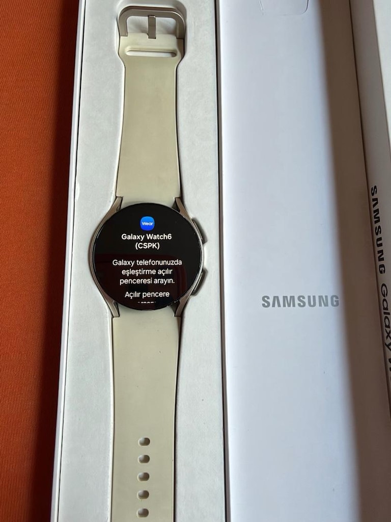 Samsung Galaxy Watch 6 40mm Krem / Gold - Temiz - Kutulu - 3