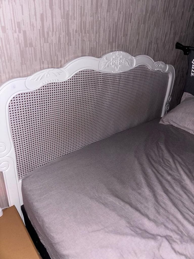 Beyaz Rattan Yatak Başlığı - 2