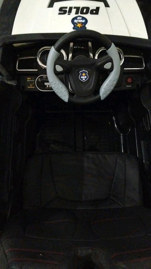 Polis Akülü Araba - 5