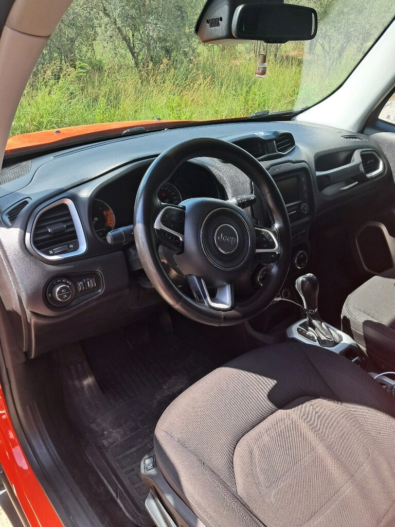 Jeep Renegate - 3