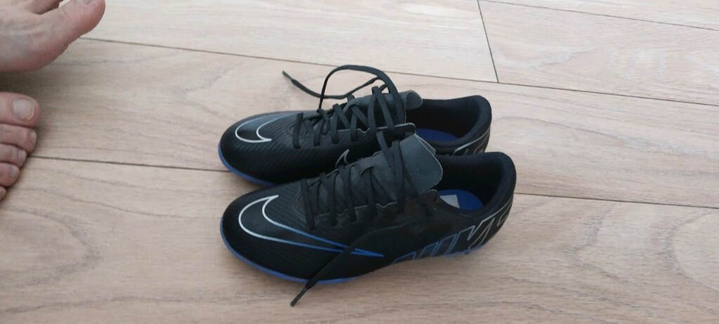 36.5 numara çocuk krampon (Nike) - 2