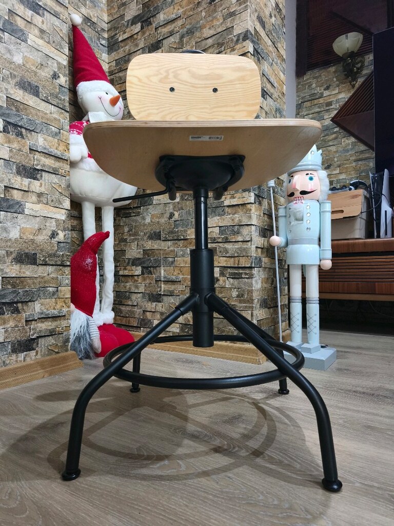 Ikea ahşap oturma ve sırt destekli çocuk çalışma sandalyesi - 5