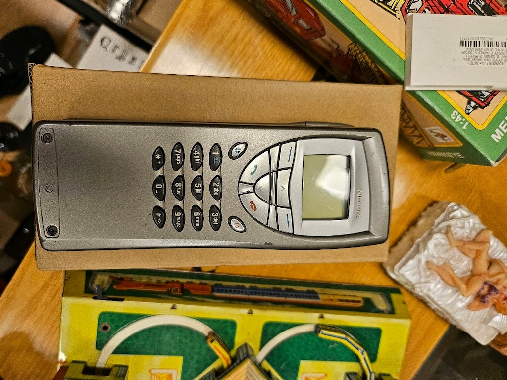 ANTİKA CEP TELEFONU KOLEKSİYONU - 20