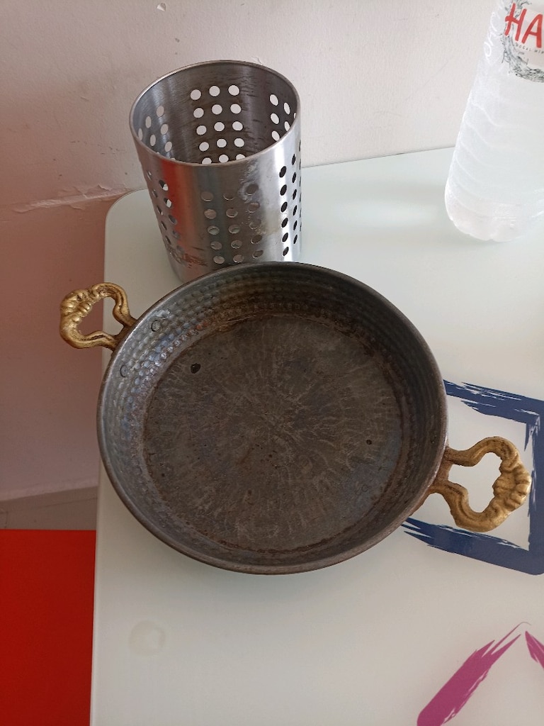 Bakır tava ve kaşıklık - 3