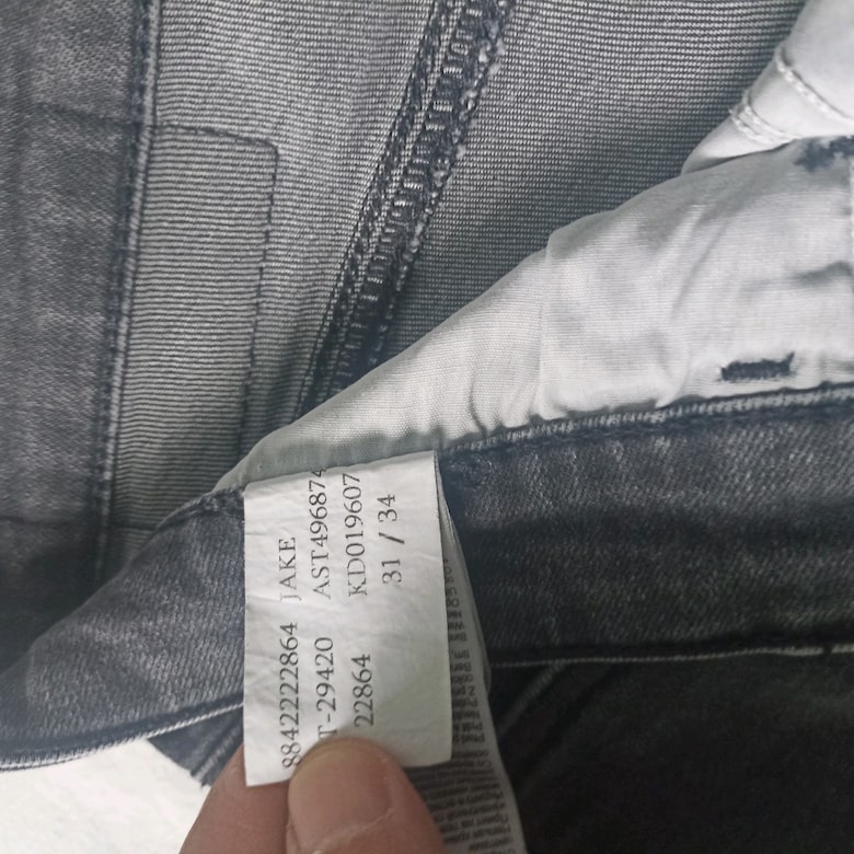 Çeşitli Renklerde ,sıfır ve Az kullanılmış pantolonlar - 20