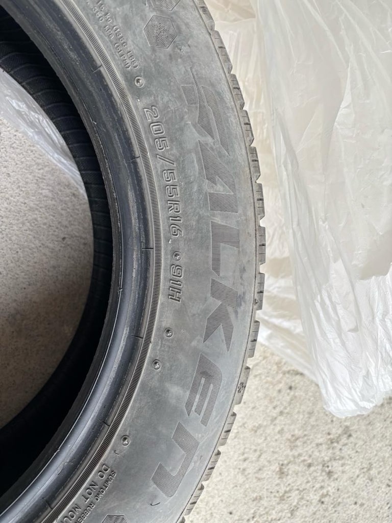 205:/55/16 4 adet Kış Lastiği 1 sezon takıldı
