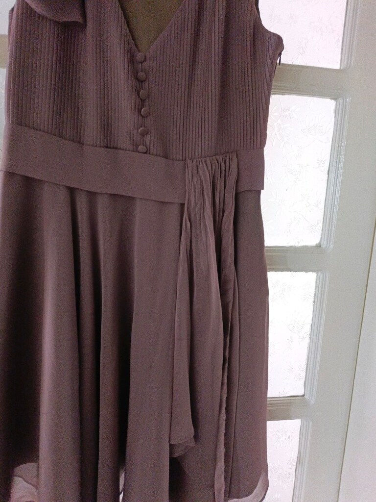 Abiye içi saten, dışı şifon kolsuz elbise - 2