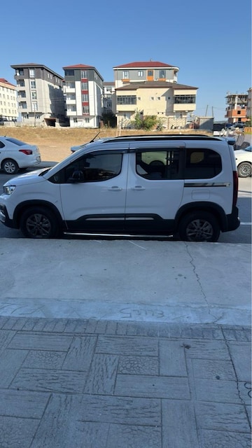 Peugeot RIFTER