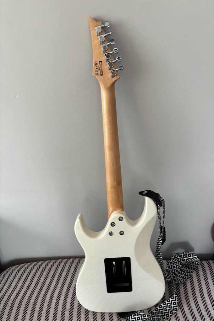 İBANEZ GRX20 ELEKTRO GİTAR+ MARSHALL MG15r AMFİ - 5