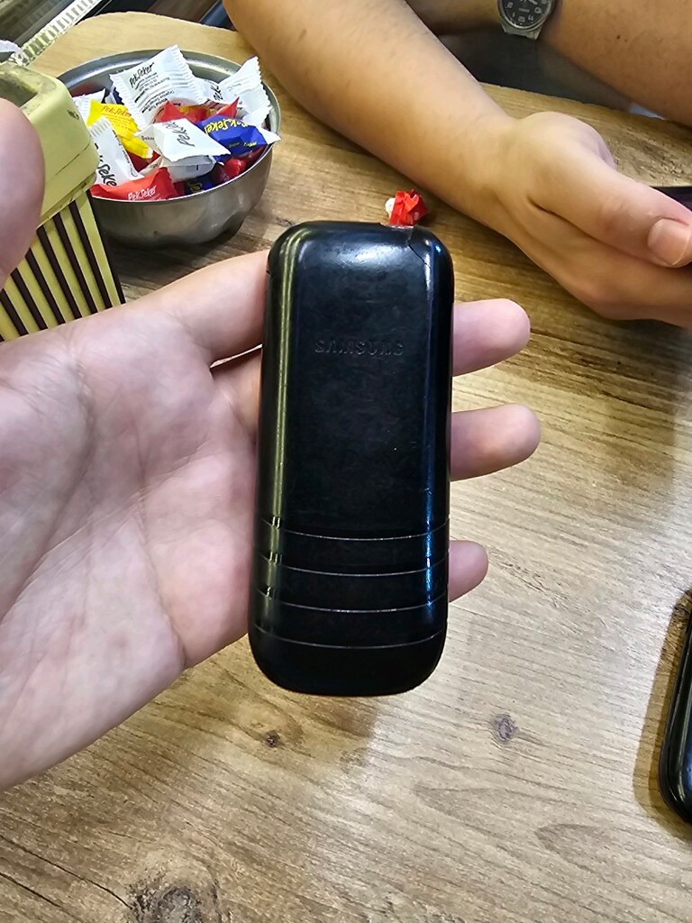 samsung 1205y asker telefonu - 2