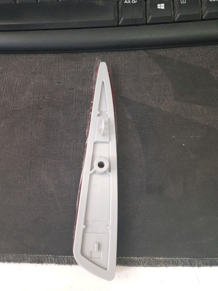 TOYOTA AURIS REFLEKTOR 2012-2014 - 2