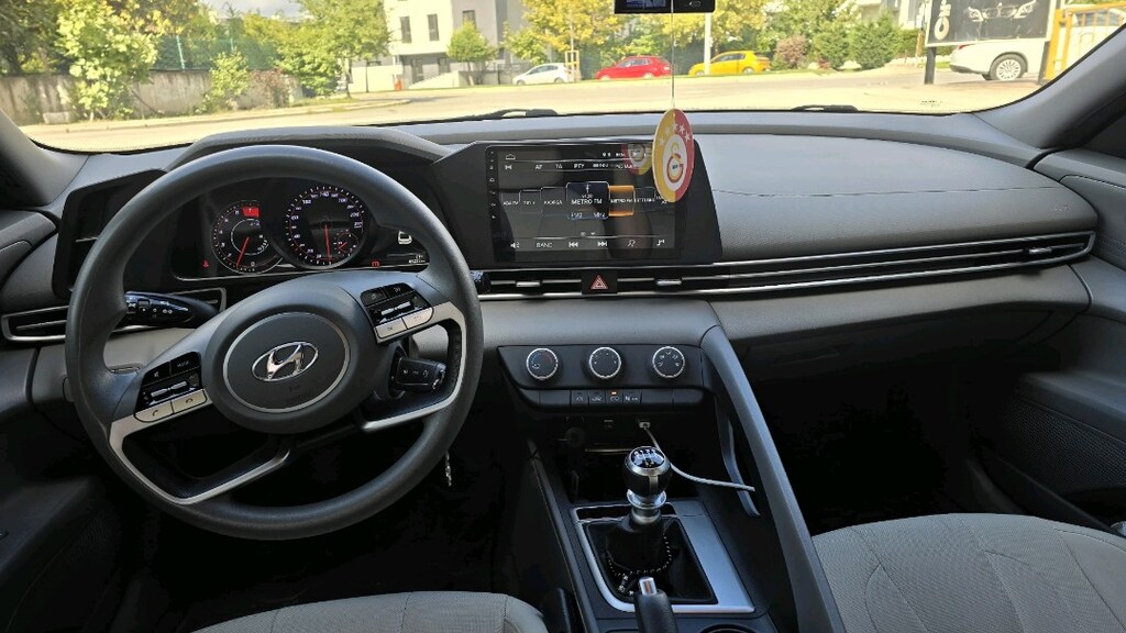 Hyundai elantra 2021 style 44bin km - 3