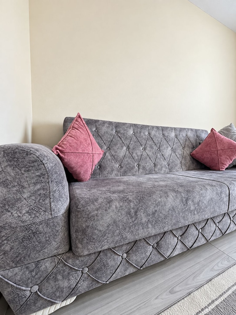 2 Gri Koltuk + Orta Masa + TV Ünitesi – Takım - 4