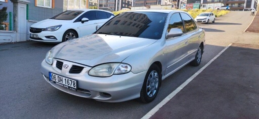 memurdan temiz 2001 model Hyundai Elantra 1.6 - 11