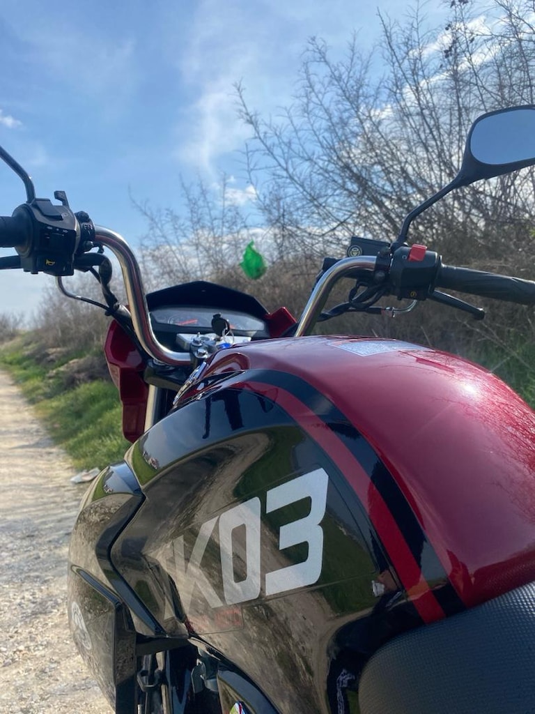 Kırmızı Siyah Motosiklet - 10