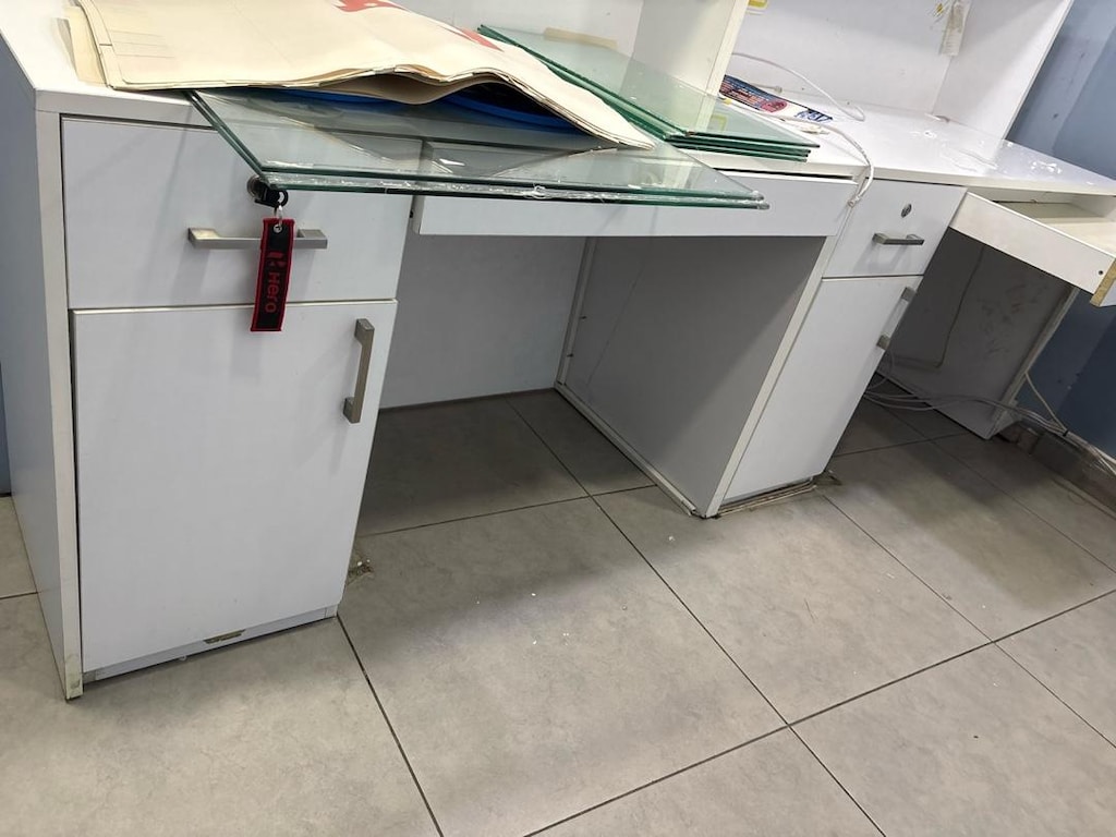 Satılık Büyük desk - 4