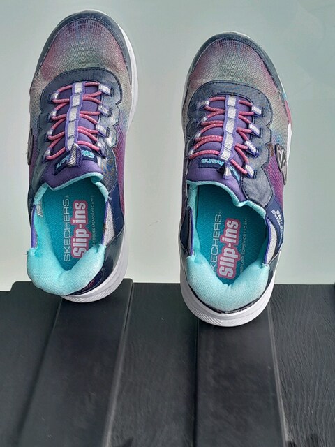 SKECHERS SLIP-INS