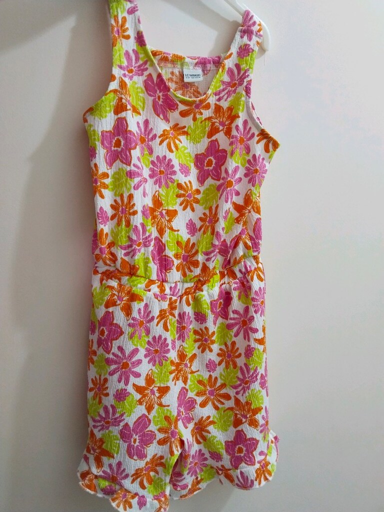 LC Waikiki şortlu elbise 8.9 yaş — görsel 5/5