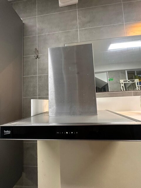 Beko Dokunmatik Cam Panelli Inox Davlumbaz