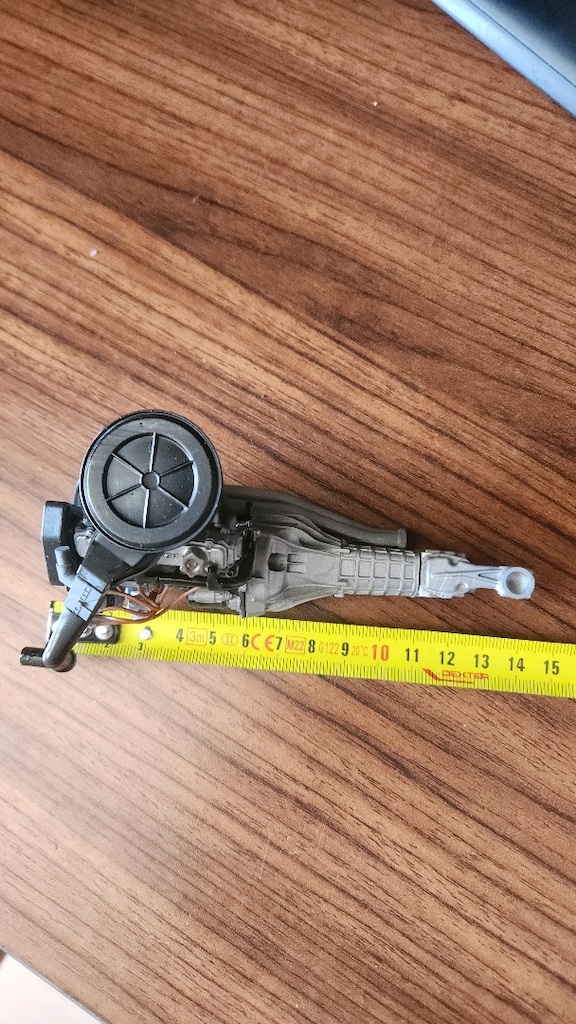 1/10 boyutunda Tofaş SLX Detaylı Motor Maketi - 4