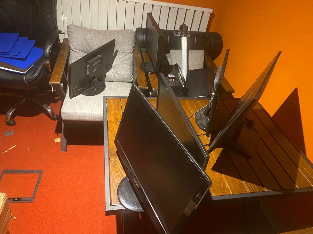Monitör - 2