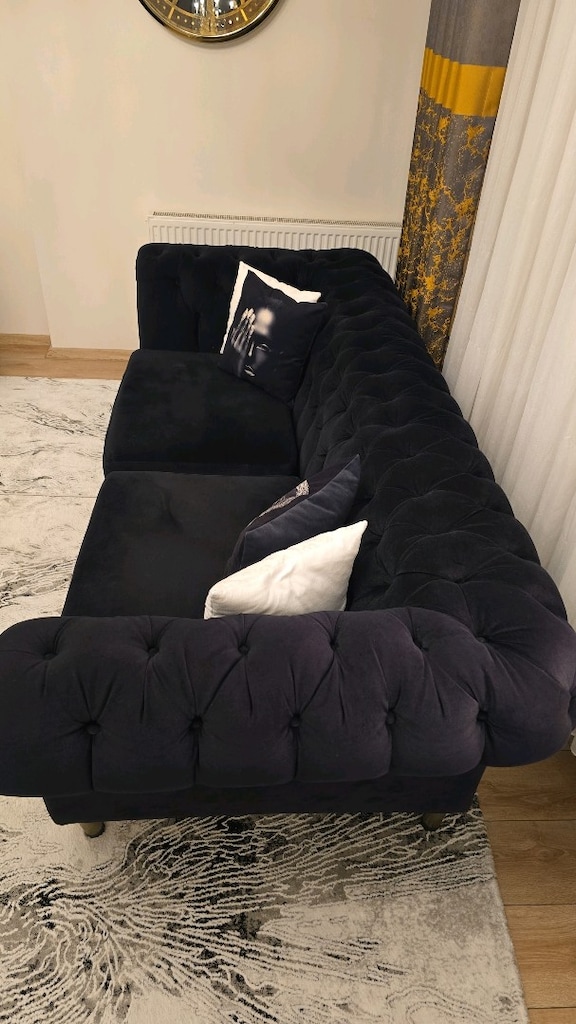 Siyah şık salon koltuğu ve berjer - 3