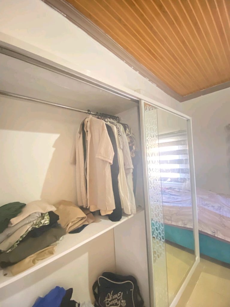 Yatak odası Takımı Çift kişilik Acill Satılık - 6