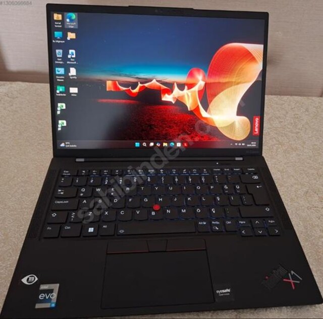 LENOVO THİNKPAD X1 CARBON 12.NESİL İ5